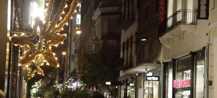 Εορταστικό ωράριο στα καταστήματα από τις 15 Δεκεμβρίου- Ανοιχτά τρεις Κυριακές